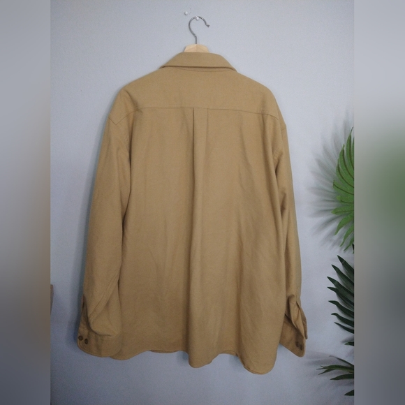 L.L. Bean Khaki Outdoor Shirt XXL - Picture 7 of 11